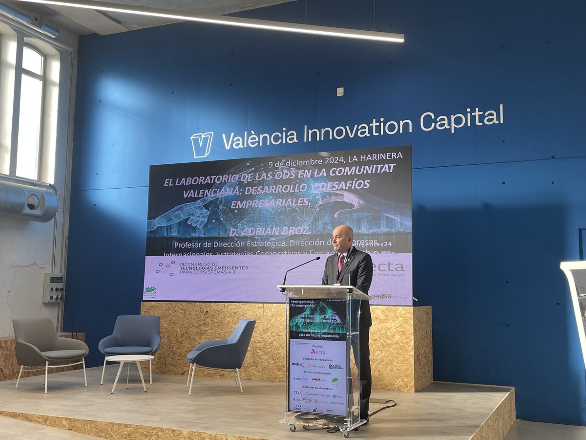 Foro Emergentes 4.0 (@foroemergentes) on Twitter photo Adrián Broz <a href="/floridauni/">FloridaUniversitaria</a> presenta "El laboratorio de los ODS en la Comunitat Valenciana" cómo las empresas pueden alinearse con los ODS para un crecimiento más sostenible 🌱y los desafíos y estrategias para integrar sostenibilidad en la planificación empresarial. #emergentes24 Adrián Broz <a href="/floridauni/">FloridaUniversitaria</a> presenta "El laboratorio de los ODS en la Comunitat Valenciana" cómo las empresas pueden alinearse con los ODS para un crecimiento más sostenible 🌱y los desafíos y estrategias para integrar sostenibilidad en la planificación empresarial. #emergentes24