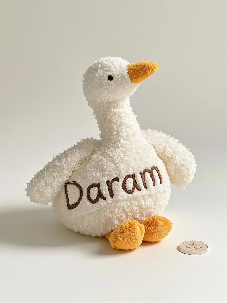 Telouefu's tweet photo. A cute fuzzy Daram warms your heart #daram https://t.co/gH40HcwqVq