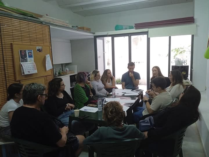 SaludMentalVAL's tweet photo. Muchas personas socias de #ASIEM se ven beneficiadas de los espacios de ocio, senderismo y talleres ocupacionales. 
¡Gracias a todas las personas que participan en estos programas!
¡Este año nos hemos superado!

Este tipo de actividades son posibles por el apoyo de 
@GVAIgualtat https://t.co/sRvX7979K7