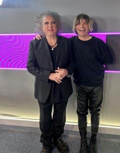 Tim Burgess (@tim_burgess) on Twitter photo Aaaand here it is, available to play worldwide as a podcast
<a href="/thecure/">The Cure</a> <a href="/LlSTENlNG_PARTY/">Tim's Listening Party</a> with my special guest <a href="/RobertSmith/">ROBERT SMITH</a>
Songs Of A Lost World, dive in
👇👇👇👇👇👇
podfollow.com/tims-listening… Aaaand here it is, available to play worldwide as a podcast
<a href="/thecure/">The Cure</a> <a href="/LlSTENlNG_PARTY/">Tim's Listening Party</a> with my special guest <a href="/RobertSmith/">ROBERT SMITH</a>
Songs Of A Lost World, dive in
👇👇👇👇👇👇
podfollow.com/tims-listening…