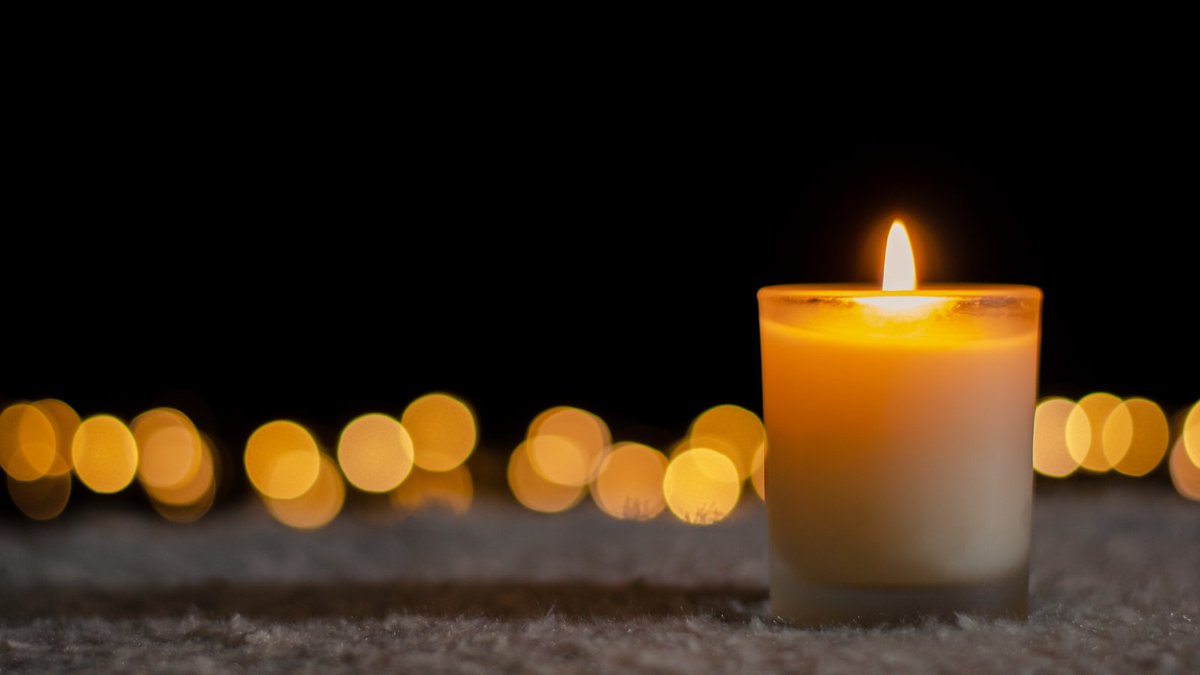 RichmondLibs's tweet image. We are bringing back the light to prepare for the reopening of #SpellowLibrary in Liverpool which was torched during the summer's racist riots.
To mark the occasion, we are lighting up our libraries today from 4pm in a show of solidarity, hope & joy.
#ShareTheLight