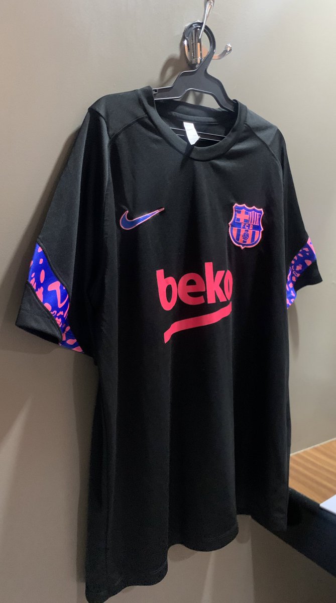 ifskrish's tweet image. FS! NIKE BEKO JERSEY WITH TAG 💰 

💵 399
📍 Marikina 
🚚 Lalamove 

Measurement (inches):
Length 27
Width 25.4

good as new + NO issue 
on hand ! DM me to purchase. 

🏷️ wts lfb nike beko jersey fs