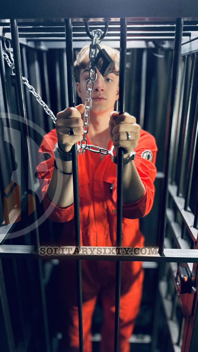 solitarysixty's tweet photo. Cuffed and chained ⛓️ Inmate O-01

#escaperoom #jail #prison #prisoner #solitaryconfinement #lockedup #behindbars #handcuffed #manacles #chained https://t.co/zRB959r8EZ