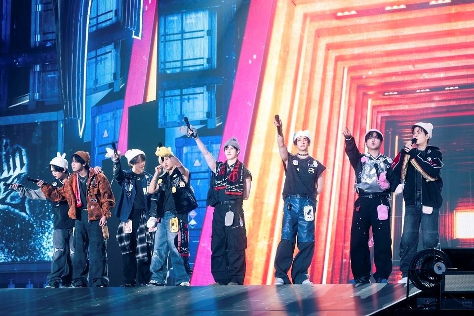 OngakuPia's tweet photo. PMC本誌バックカバーにも登場。Stray Kidsのワールドツアー日本公演、6日間で31万5千人を動員「8年目も必ず戻ってきます！」【オフィシャルレポート／写真26枚】
https://t.co/n1edL9A6xz

#StrayKids #スキズ #dominATE #dominATE_JAPAN https://t.co/ftxYagHphW