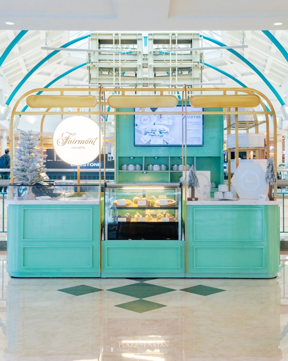 PlazaSenayan's tweet image. Fairmont Pop Up Booth is now available at Plaza Senayan, Level 3, until December 29. Savor delicious cakes made with love for your Christmas treats.

Don't miss out on these sweets!

#WhatsOnPlazaSenayan #PlazaSenayan #Fairmont