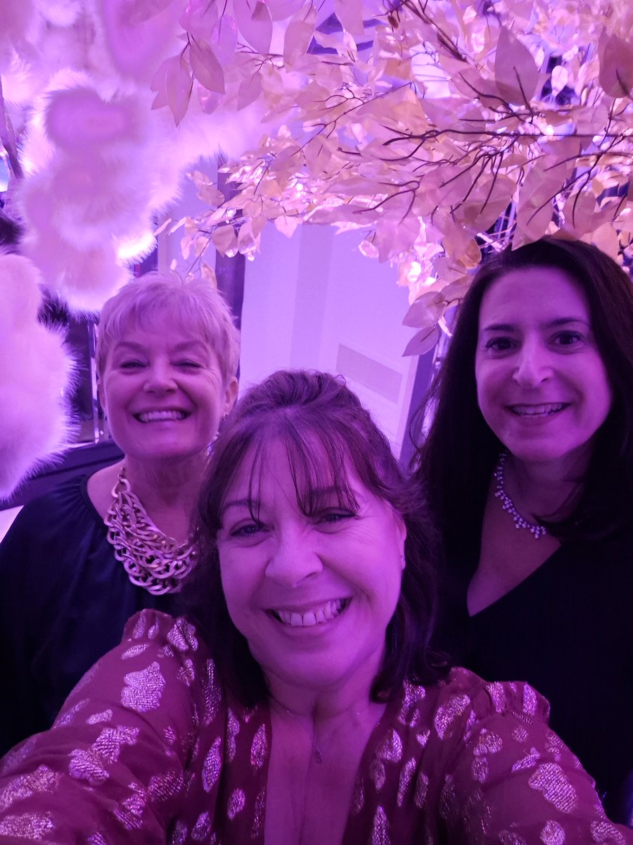 Reigate Travel tweet media