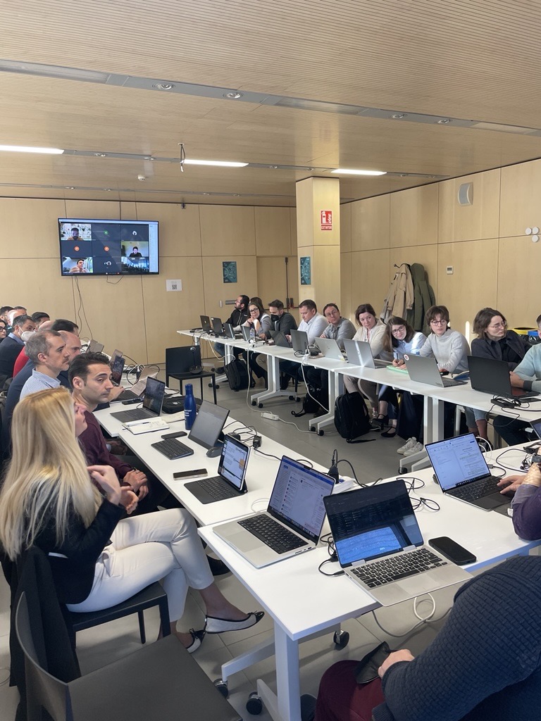 trace_horizon's tweet image. 🚀 TRACE 4th Plenary Meeting kicks off in Valencia!

Two days of collaboration hosted by @RobotnikRobots   to refine the TRACE platform. 

Key agenda:
✅ End-to-end platform reviews
✅ Logistics company integration (GUIs + APIs)
✅ Component progress presentations

 #TRACEproject