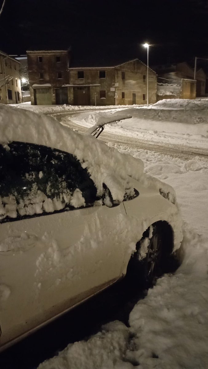 ElTiempoNavarra's tweet photo. Así despertaba hoy #Meano #TierraEstella #Navarra
15/20 cm de #Nieve nueva a 896 m https://t.co/k3Q0LxlJ4x