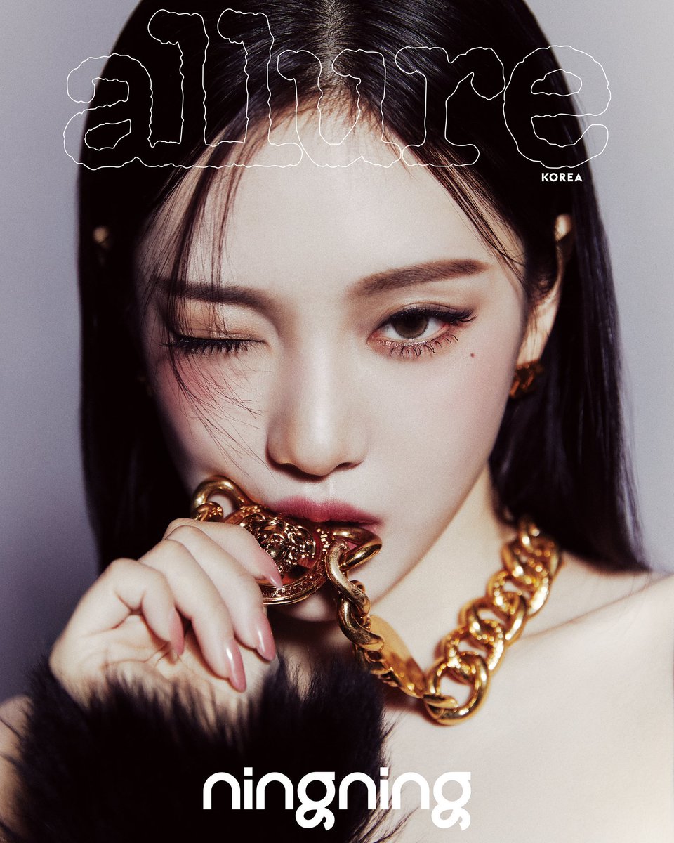 Ningninwg's tweet photo. it’s a fierce and fabulous festive ☆ I’m doing a special collaboration with Versace to be a winter cover for allure korea, gold medusa chain on my neck as a statement of how women can be independent and bold with our very own strengths. Time to shine, my girls! https://t.co/VmDAXa03OZ