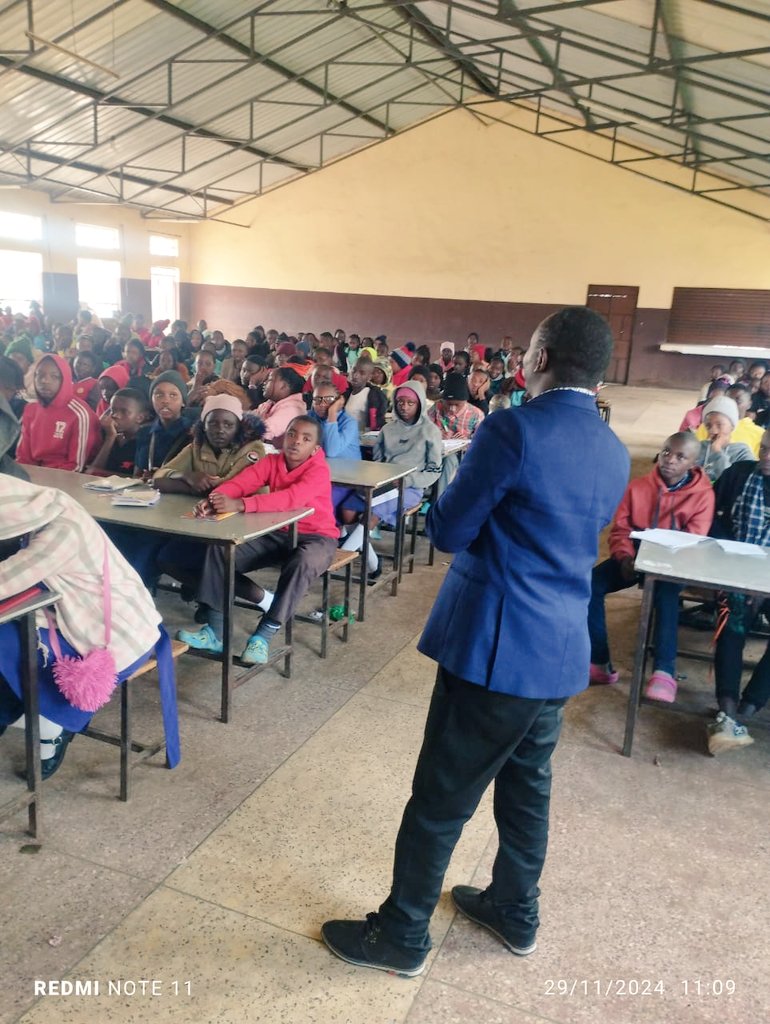 ACDCenterKE's tweet photo. As a youth-led organization, we are committed to the principle "Nothing for youth without involving youth." It is on this basis that last week we advanced youth #SRHR sensitization in two different church organised youth seminars in Olkalou Sub County.  1/2 https://t.co/UycN0u63qX