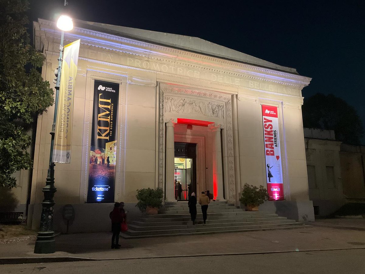EdoardoArpaia's tweet photo. Al via iniziative speciali e laboratori per le mostre su Banksy e su Klimt alla Promotrice delle Belle Arti di Torino, visitate da oltre 4 mila persone in sole due settimane.
https://t.co/AnQMV0Ux1L
#banksy #klimt #nextevents #contemporaryart #torino #nextevents #turin https://t.co/ee8YZ3UI5U