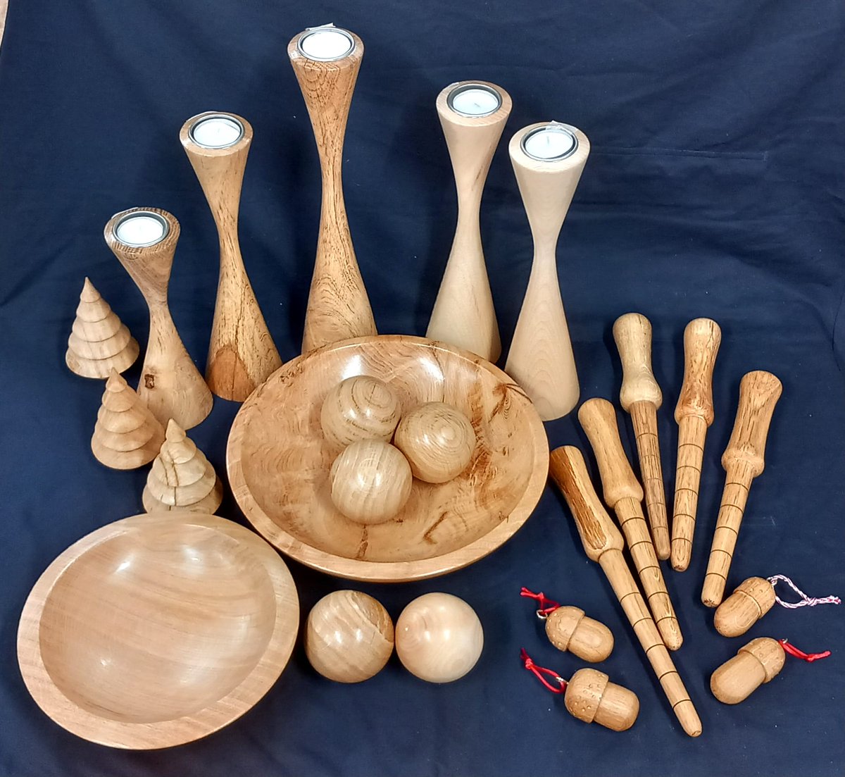SaxonShipCo's tweet photo. Advent Day 9: Our Volunteer Woodcrafters collect timber offcuts and return them as bowls, candle sticks, pens, keyrings and more lately, Christmas decorations. All for sale in #thelongshed #suttonhooship #SaxonTreeSearch #woodturning #christmasdecorations https://t.co/2polPvzy5W