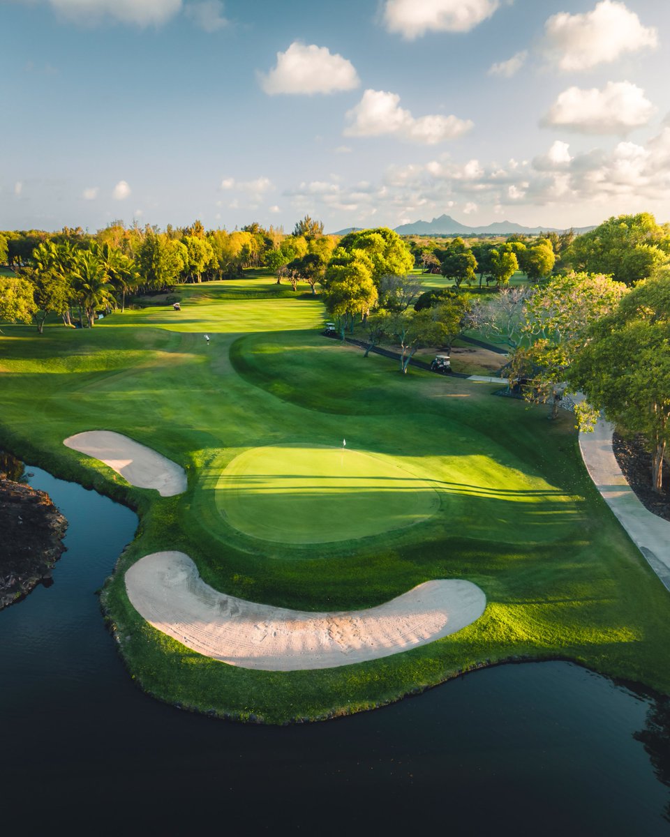 Looking back on the stunning Constance Belle Mare Plage ⛳🇲🇺
We couldn't think of a better course for our season finale 😍🔥
Thank you to everyone who made last weeks tournament such a success 💪🙌

#euLegendsTour #MCB #MCBRoadToMauritius #TourChampionship #Mauritius