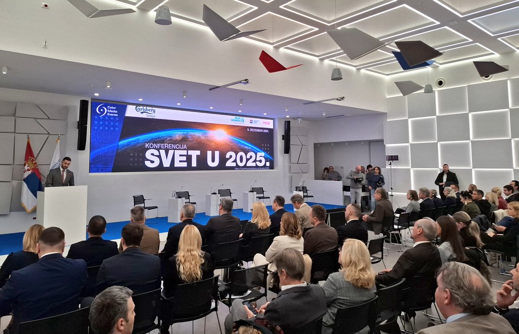 UK in Serbia (@ukinserbia) on Twitter photo Razgovori o #Svetu2025
Ambasador <a href="/EAFergusonUK/">Edward Ferguson</a> 🇬🇧 o izazovima, prilikama i 6 velikih tema - ekonomija, geopolitika, bezbednost, klima, društvo i tehnologija. Razgovori o #Svetu2025
Ambasador <a href="/EAFergusonUK/">Edward Ferguson</a> 🇬🇧 o izazovima, prilikama i 6 velikih tema - ekonomija, geopolitika, bezbednost, klima, društvo i tehnologija.
