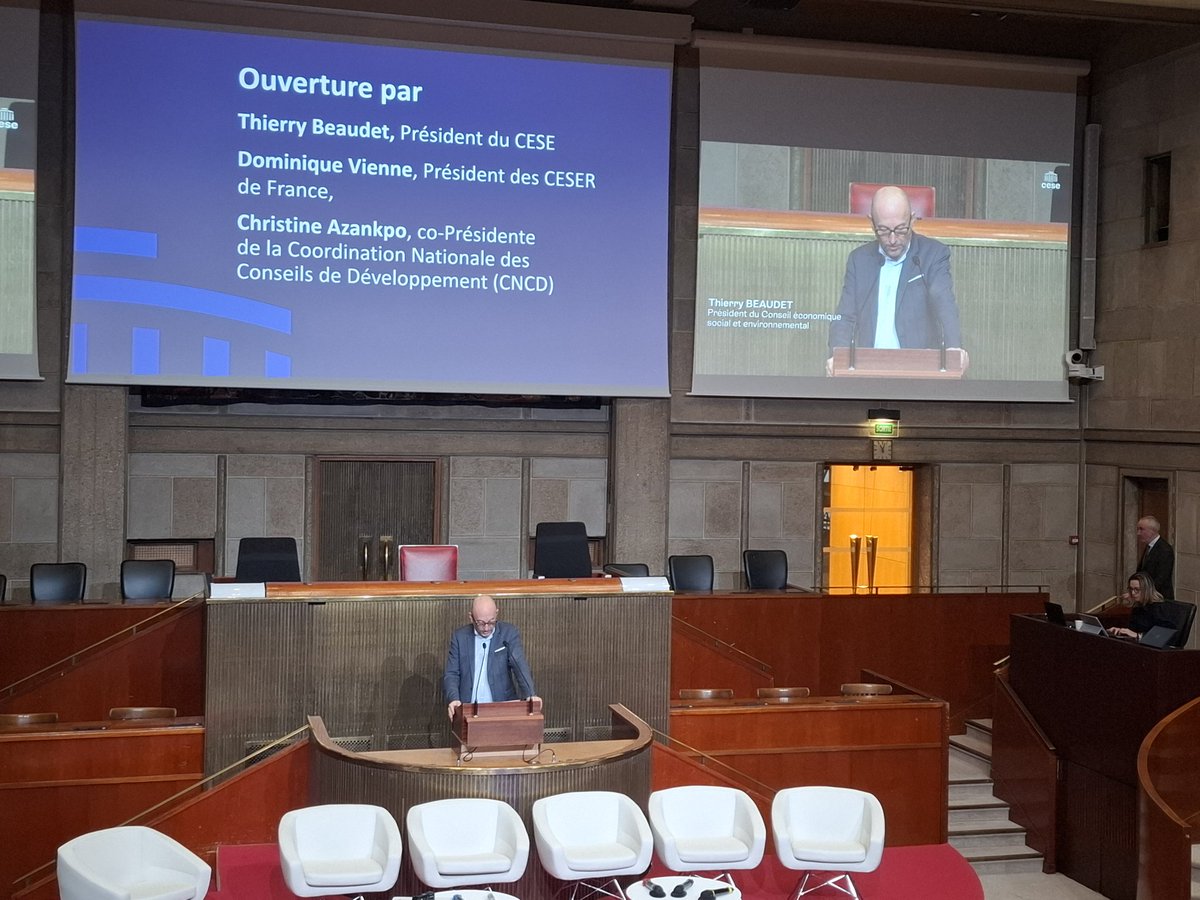 Le Président du <a href="/lecese/">CESE</a> <a href="/ThierryBeaudet/">Thierry Beaudet</a> lance le colloque organisé avec les <a href="/ceserfrance/">CESER de France</a> et les conseils de développement sur l'eau qui va aborder les questions liées au changement climatique, à la quantité et la qualité de l'eau  à la gouvernance.