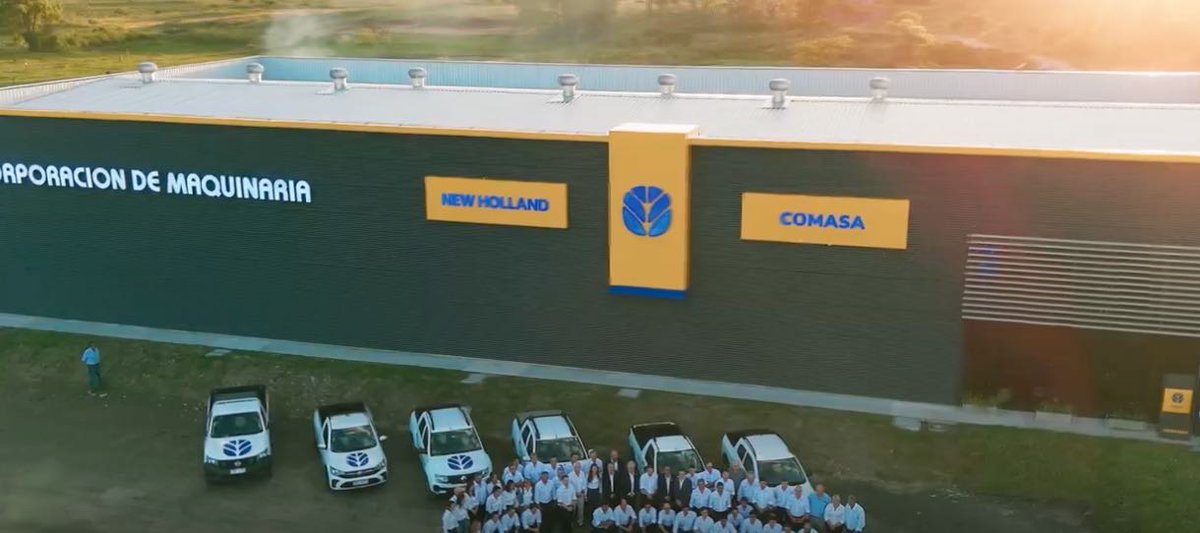 noticiasmaquina's tweet image. New Holland inaugura la primera sucursal Smart Dealer en Uruguay dlvr.it/TGgm0r #AGRÍCOLA #COMASA #NewHolland #SmartDealer noticiasmaquinaria