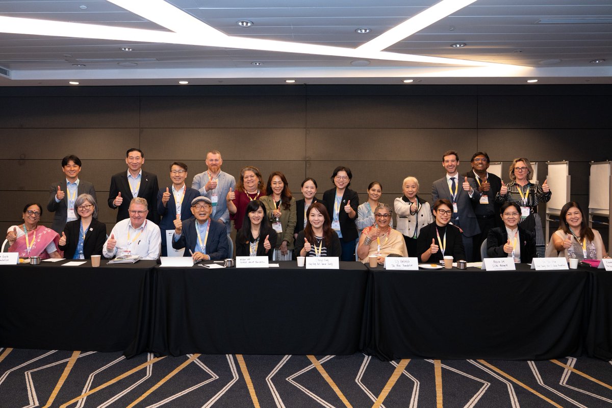 Global Action on Men's Health (@globalmenhealth) on Twitter photo Lots of interest in our call for global gender-neutral HPV vaccination amongst patient organisations attending the GAMH/<a href="/NOMANCampaign/">NOMAN is an Island</a> roundtable on men and cancer at #ESMOAsia24 in Singapore on Friday. endHPVglobal.org Lots of interest in our call for global gender-neutral HPV vaccination amongst patient organisations attending the GAMH/<a href="/NOMANCampaign/">NOMAN is an Island</a> roundtable on men and cancer at #ESMOAsia24 in Singapore on Friday. endHPVglobal.org