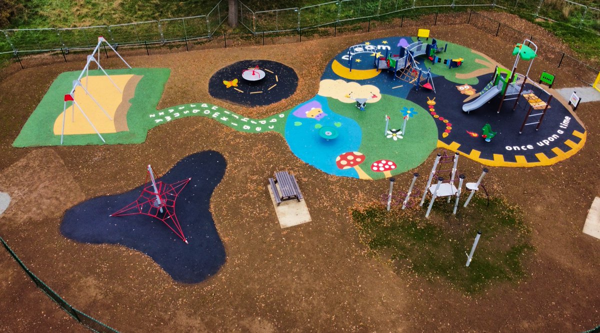 RTC_Safety's tweet photo. We're thrilled to have brought a touch of magic to Sherrington Road Recreation Ground in Ipswich, on behalf of @KompanUK 

#SafetyFirstAdventureAlways #WetPour #SafetySurfacing #PlaygroundSurfacing #PlaygroundGraphics #EPDM #ThemedPlayground https://t.co/GF189Lj3hT