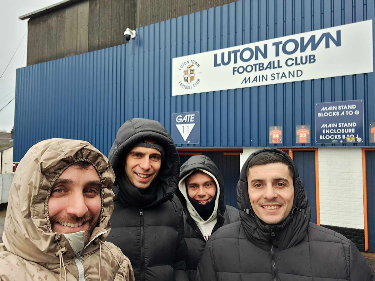 JacksMaltese's tweet image. What a great weekend and away day with these guys! It was a brilliant performance by the Swans and a shame we could not get a winner! Amazing experience and thanks to all the Jack Army who welcomed us and created such a atmosphere. Come on Swanss 🦢🤍 @SwansGlobal #yjb