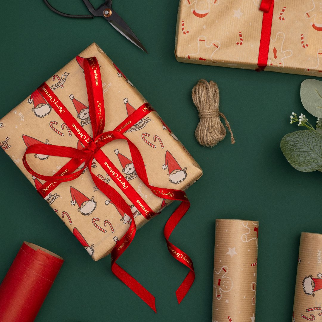 🎅 Wrap it up with smiles! Our Smiling Santa kraft paper is here to make your gifts look as jolly as the big guy himself. 🎁✨ Because even Santa knows presentation matters!

bit.ly/3VaOdl4