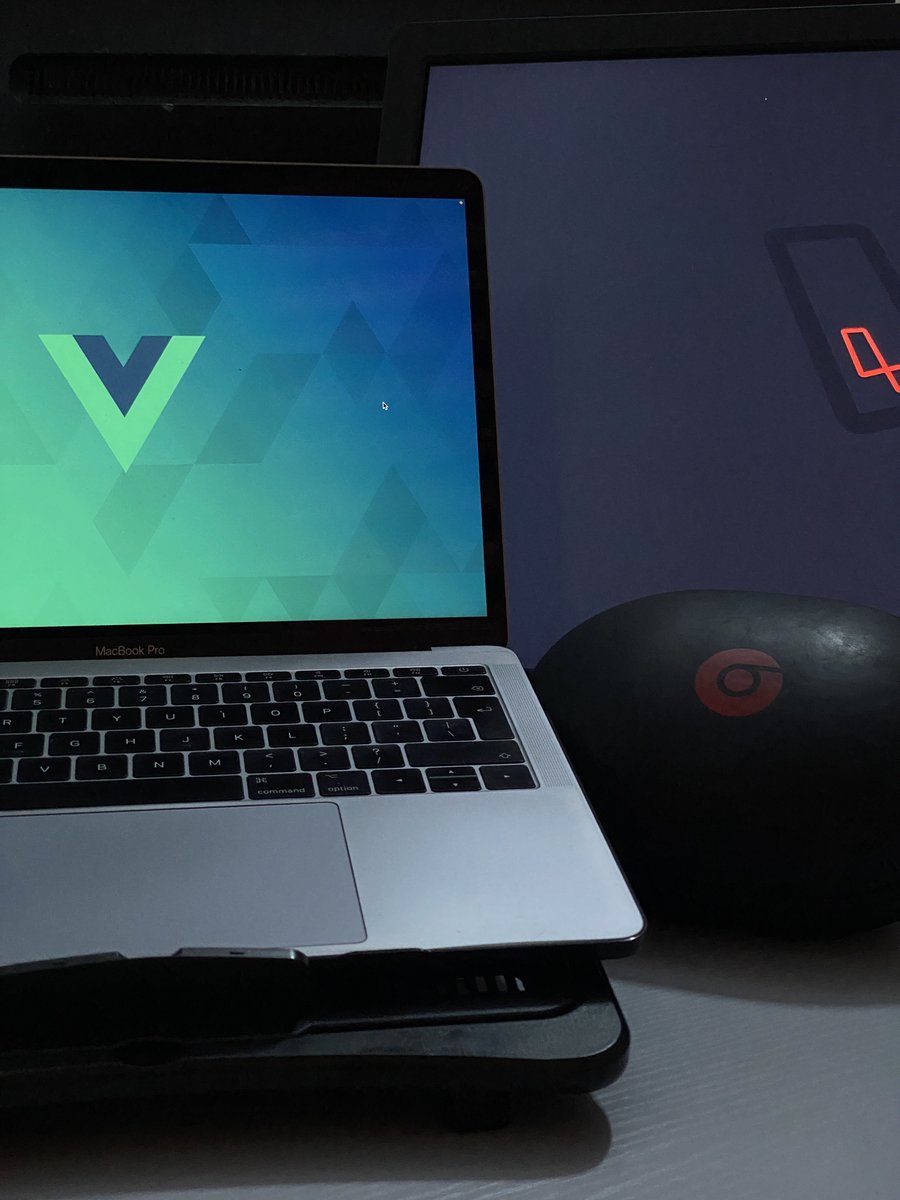 SirAlexthomson's tweet image. New week, fresh code, endless possibilities. 💻
This week’s focus:
✅ Laravel and Vue optimizations
✅ Debugging workflows
VUE + LARAVEL , show me a better combo!
What’s your top goal for the week? Let’s crush it! 🚀
#MondayMotivation #DevLife #LaravelOptimization