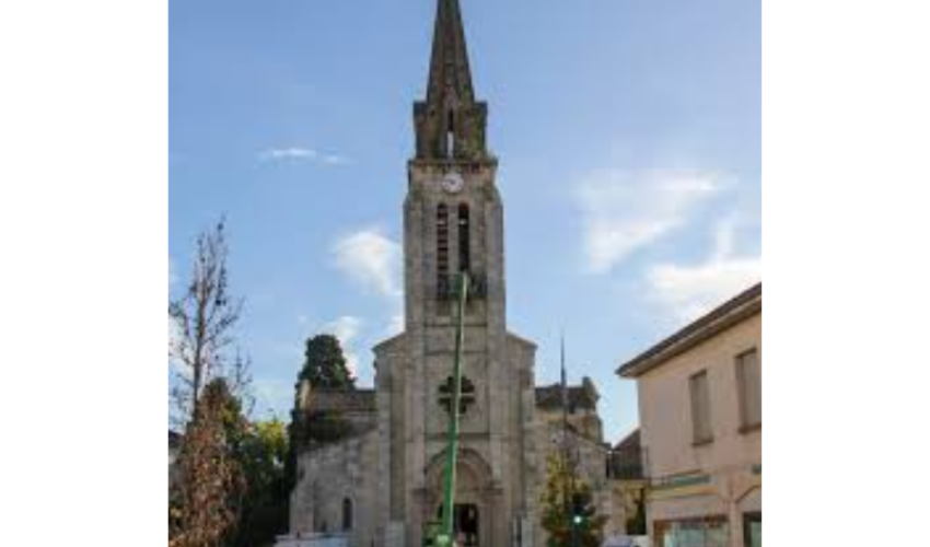 tribuchretienne's tweet photo. Vandalisme à Moissac : l’église de la Mégère et la statue de la Vierge profanées, une enquête est ouverte
https://t.co/eMYF1nWU5W
#profanations #eglise #Moissac https://t.co/rPRKGHfjEy