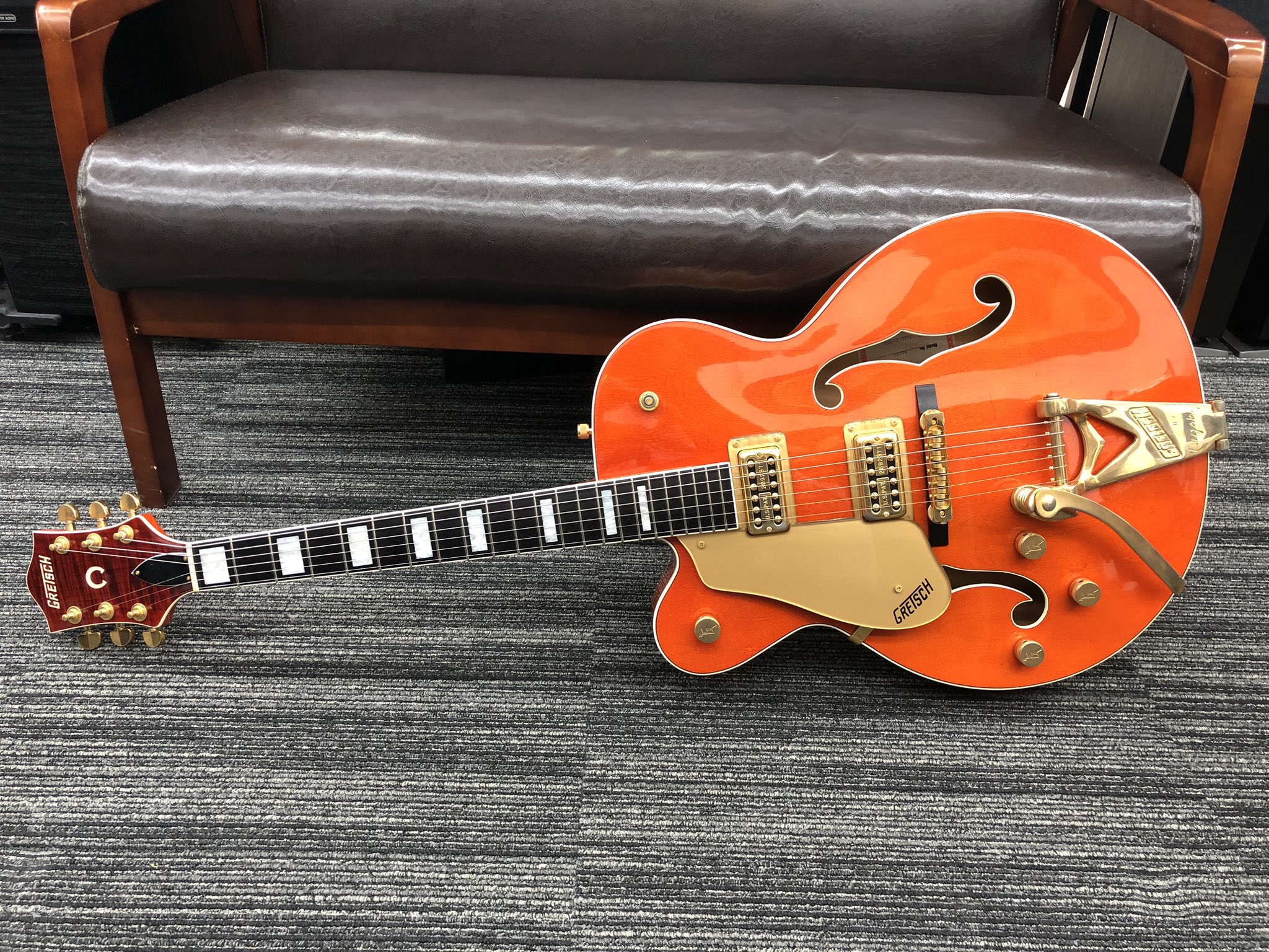 左利きのレフティGretsch Corvetteグレッチコルベット ギター
