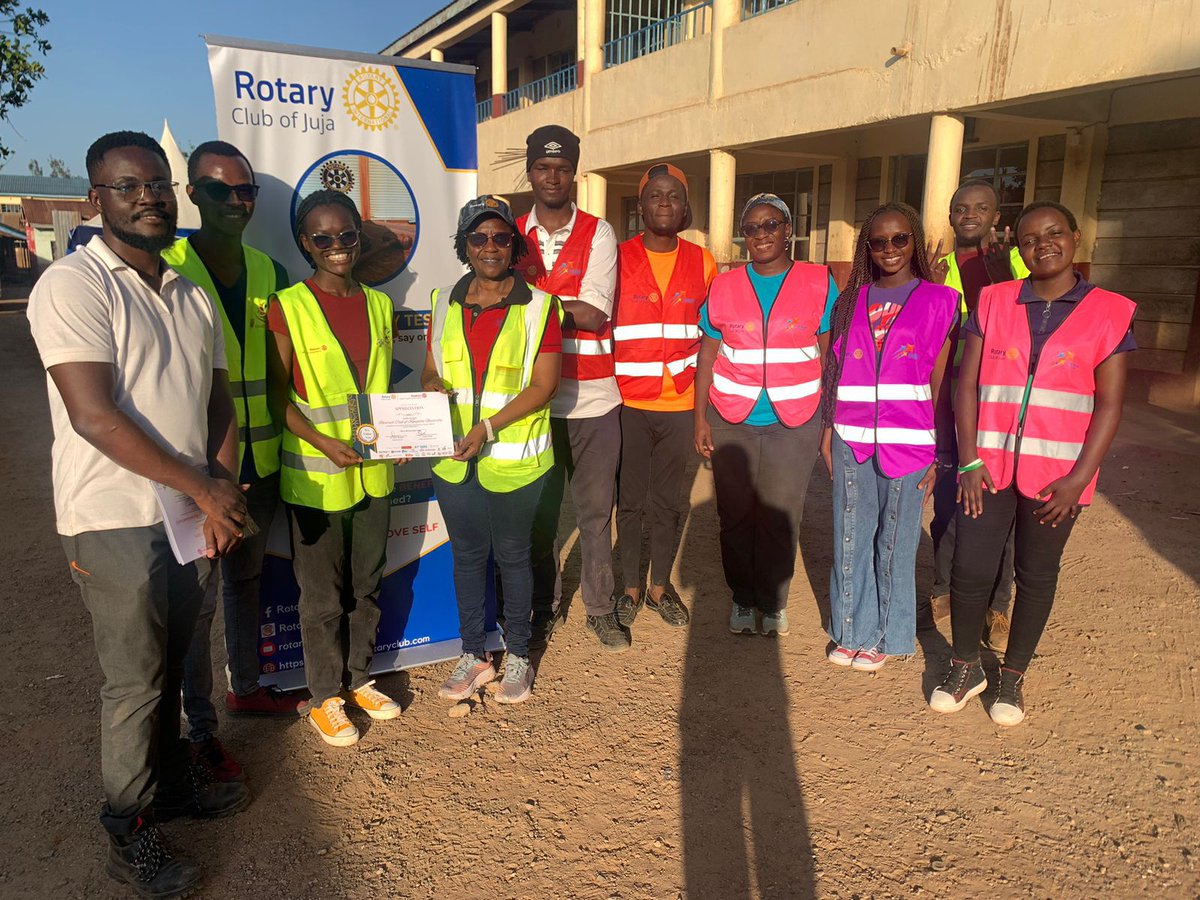 RAC_YConnect's tweet photo. Our recent medical camp which took place on 5th-7th December at Gachororo Primary School was a testament to the power of youth and Community service!

A total of 841 Patients were served, 456 of them were privileged to get free medication.

Together, we created a lasting impact! https://t.co/15rM2PpKMa