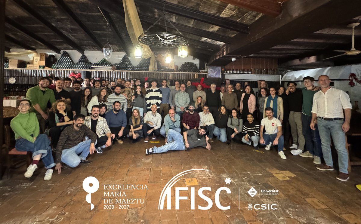 Last week the IFISC staff celebrated our usual winter solstice lunch where, in addition to bonding and sharing ideas, future research projects were presented.

We wish you happy holidays and a prosperous new year 2025 full of challenges!