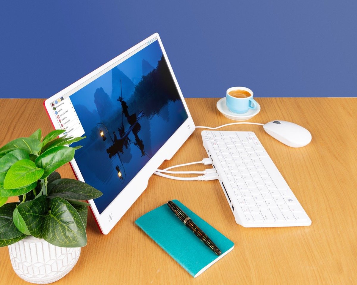 BlogNT's tweet image. 🖥️🚀 Raspberry Pi 500 : L'ordinateur tout-en-un abordable et puissant est arrivé ! 🤩 Parfait pour le travail, les loisirs et l'éducation. 😉
blog-nouvelles-technologies.fr/312866/raspber…
#RaspberryPi500 #Ordinateur #ToutEnUn