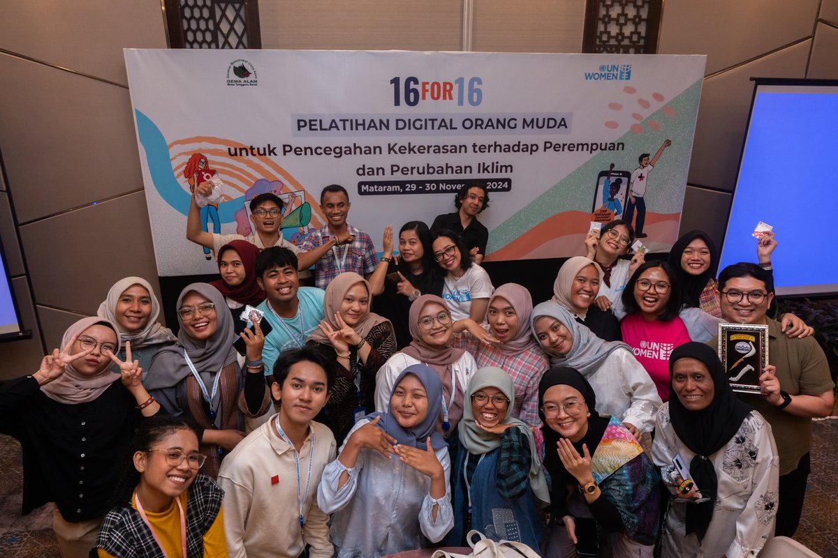 unwomenid's tweet photo. 🌟 It's A Wrap! 🌟  

@unwomenid bersinergi dengan @GemaAlamNTB untuk mendukung advokasi orang muda di isu kekerasan terhadap perempuan dan anak perempuan dan perubahan iklim. 

#EmPowerForClimate #16HAKTP #16Days https://t.co/yCRzkbvrCn