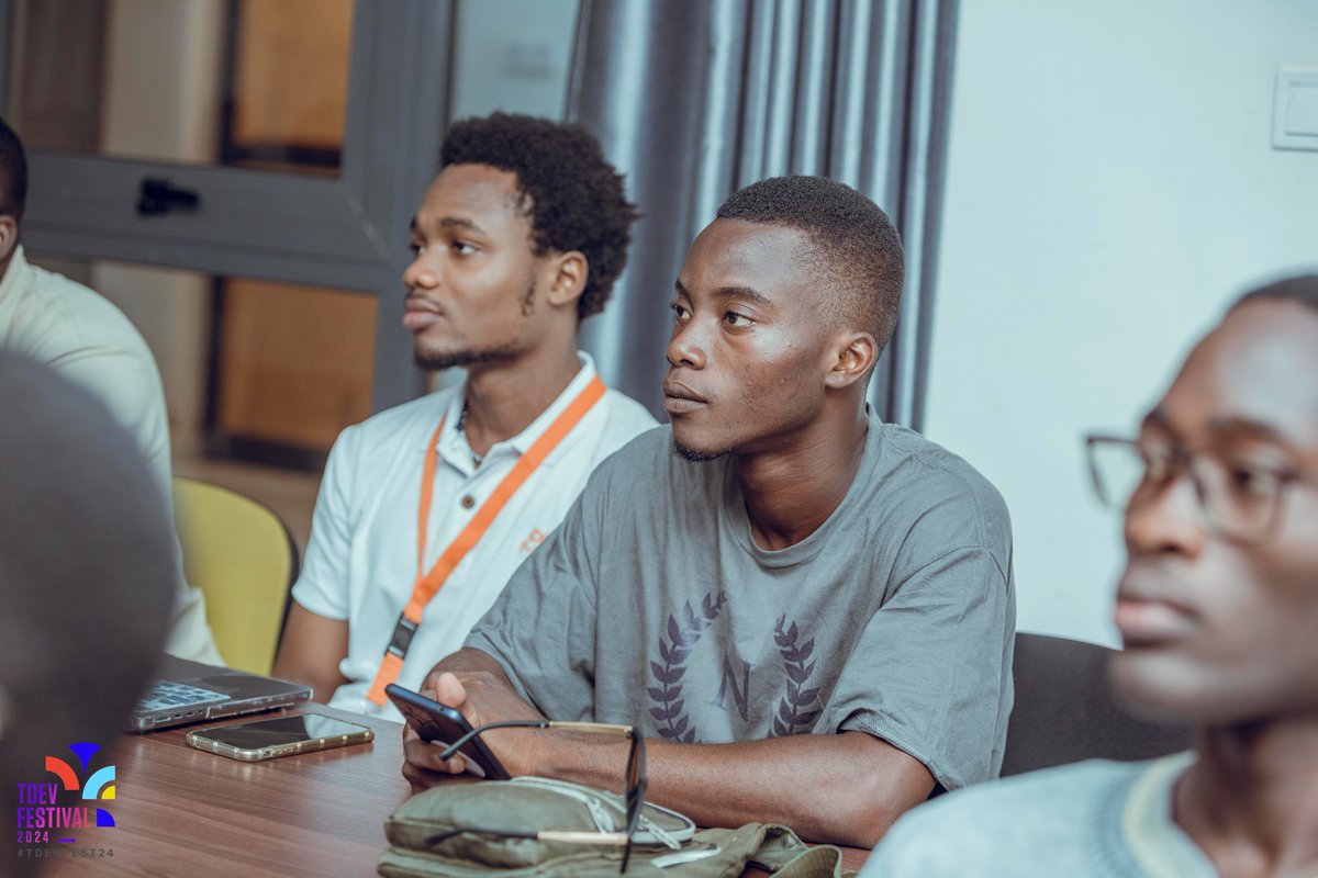 SemassaEpiphane's tweet image. 🌟 Flowback sur le #TDEVFEST24 au Togo : Une expérience incroyable ! 🌍

#TDEVFEST24 #TechCommunity #Inspiration #Networking #ia #ai #TDEV #devfest #ProsDeLaTech #tech #dev #event #hiring #nexusnight #otaku #networking #TechProphet