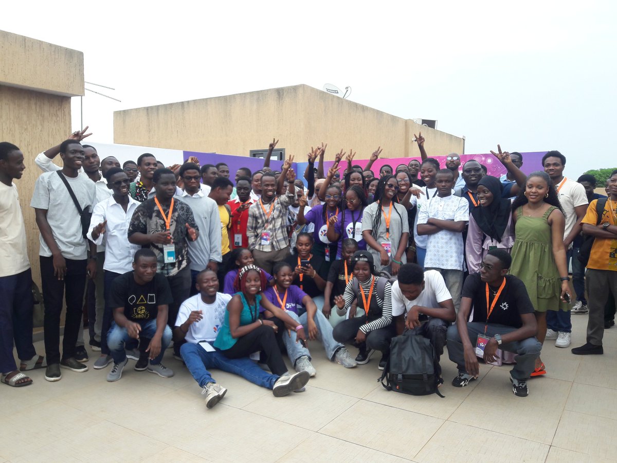 SemassaEpiphane's tweet image. 🌟 Flowback sur le #TDEVFEST24 au Togo : Une expérience incroyable ! 🌍

#TDEVFEST24 #TechCommunity #Inspiration #Networking #ia #ai #TDEV #devfest #ProsDeLaTech #tech #dev #event #hiring #nexusnight #otaku #networking #TechProphet