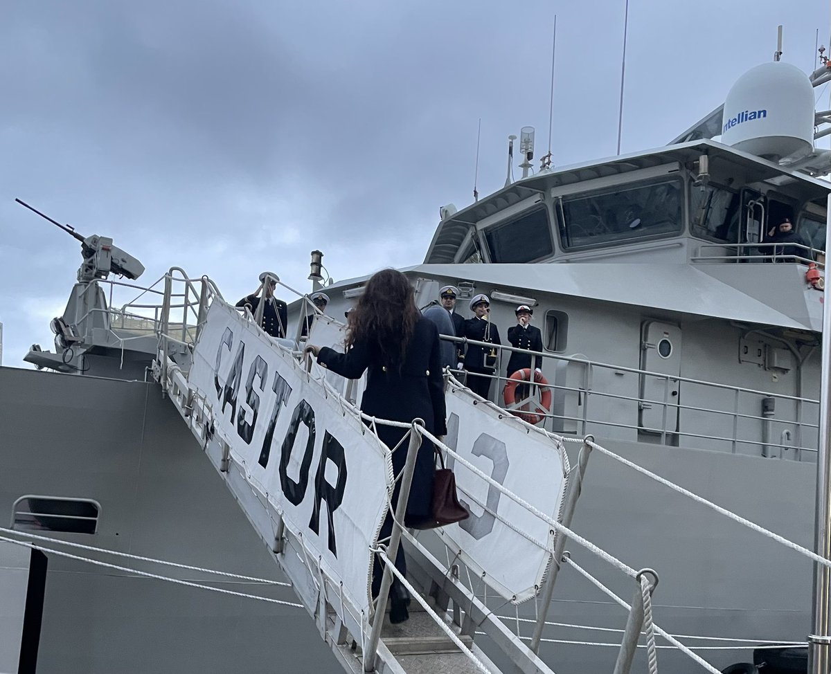 K2Vlierberge's tweet photo. So proud to welcome @TheBelgianNavy patrol Vessel #BNSCastor to @DublinPortCo.

🙏@Commandant_Cstr &amp; the crew for marking the end of our 4 years @NATO CPE Mandate with a fantastic reception.

🙏 @defenceforces &amp; @naval_service for your unwavering support! 

#StrongerTogether 🇧🇪🇮🇪 https://t.co/zEe827Q0vo