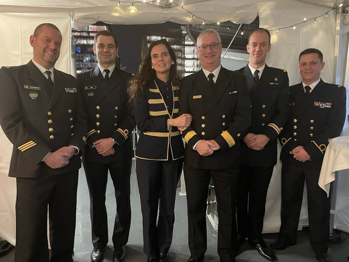 K2Vlierberge's tweet photo. So proud to welcome @TheBelgianNavy patrol Vessel #BNSCastor to @DublinPortCo.

🙏@Commandant_Cstr &amp; the crew for marking the end of our 4 years @NATO CPE Mandate with a fantastic reception.

🙏 @defenceforces &amp; @naval_service for your unwavering support! 

#StrongerTogether 🇧🇪🇮🇪 https://t.co/zEe827Q0vo