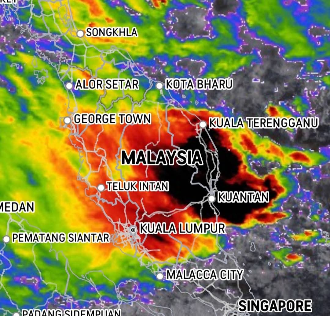 Kuantan hitam wehhhh... 

Dah 18jam hujan non stop