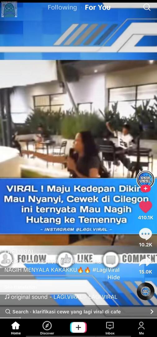 💚 PUAS BANGET HAHAHAH. hutangnya 400 JUTA WOYYYY kata mbaknya dia udah menyalah gunakan perusahaannya, mobil perusahaan ga dibalikin. tapi malah asik NONGKI GATAU DIRI. GATAU MALU jadi orang. untung mbanya keren langsung nagih ditempat umum 😭👏🏻💯