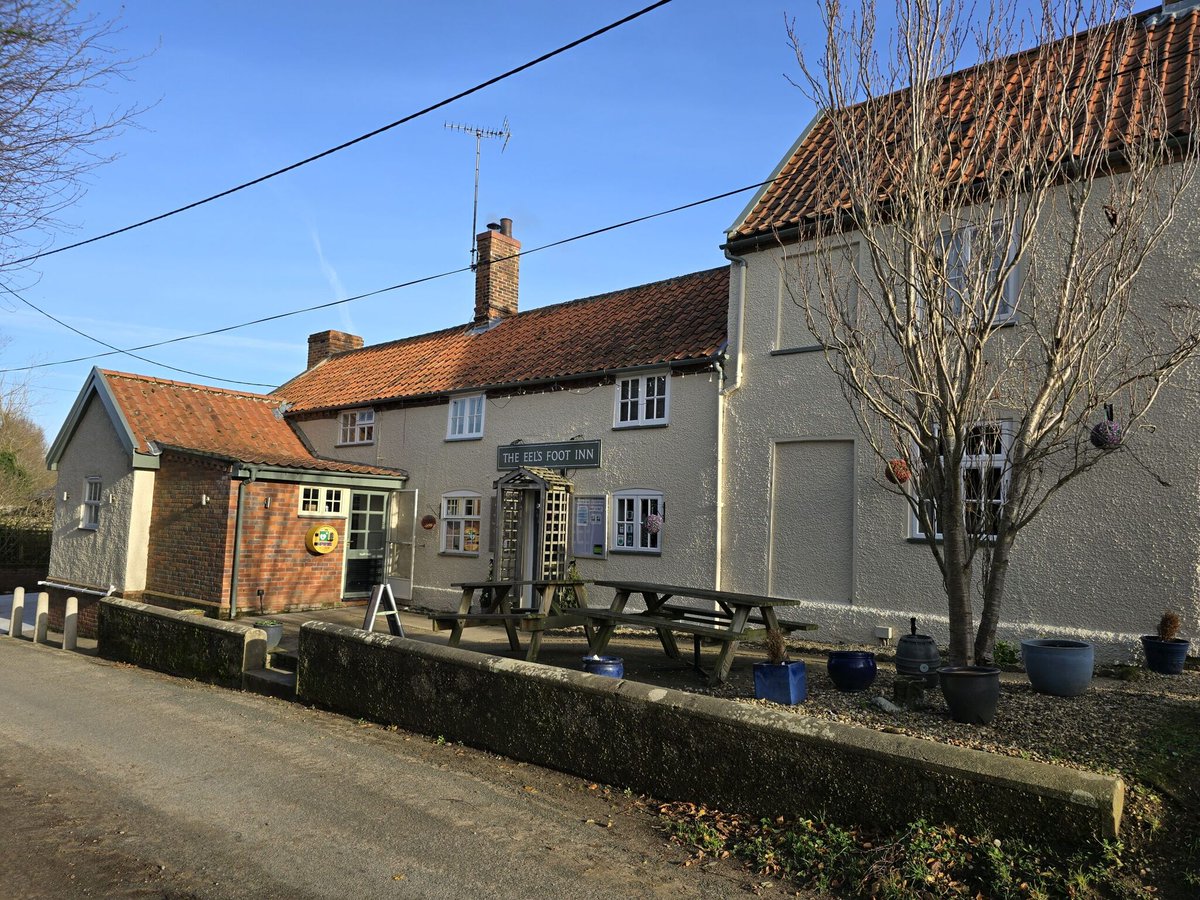 TheTouristTrail's tweet photo. โจ Beautiful Country Stay Offer | The Eels Foot Inn | Suffolk
๐
10 Dec โ End of Jan
๐ ยฃ90 per night, including breakfast!
๐ต Music, ๐ด pub classics, ๐ก cosy rooms, & ๐ prime location near RSPB Minsmere.
๐๏ธ Book now: https://t.co/HdpMvICRuh
#SuffolkEscape #TheEelsFootInn https://t.co/DEVsfVToC4