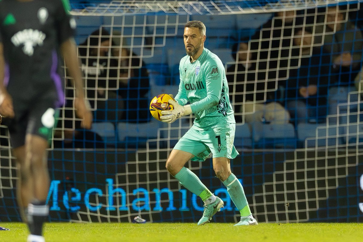 TheGillsFC's tweet photo. Another clean sheet for @GlennMorris83 on Saturday 👏👏

#Gills https://t.co/Q1SSQk1zJA