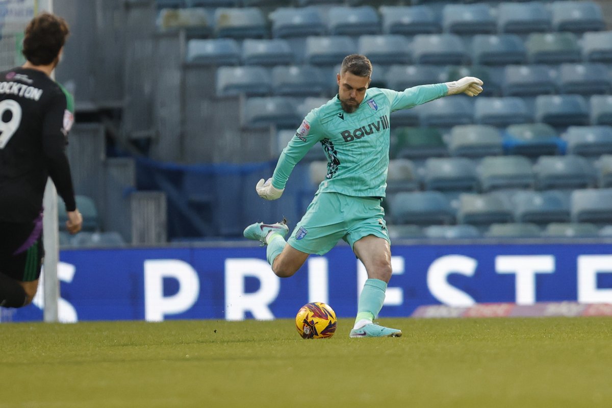 TheGillsFC's tweet photo. Another clean sheet for @GlennMorris83 on Saturday 👏👏

#Gills https://t.co/Q1SSQk1zJA