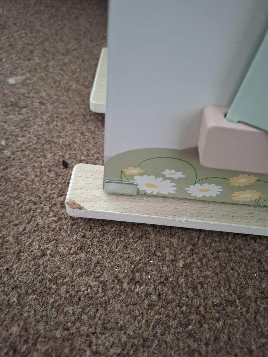 Samantha tweet media