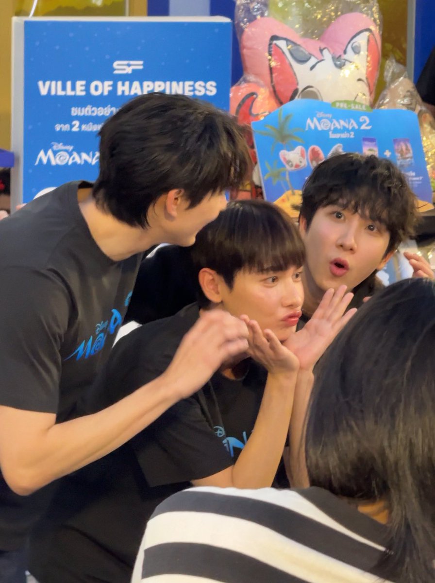 Kanyart_memory's tweet photo. น่าร้ากกกมากกกกด ㅠ ㅠ
#SFxGunKhaotungBook https://t.co/rgZLnqrwX1