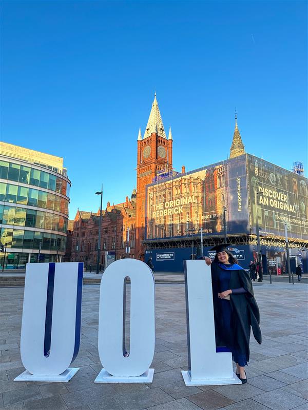 LivUni's tweet photo. Huge congratulations to all our graduates joining us on campus this week! 🎓 🎉
Now you've joined our global alumni community don't forget to keep in touch with us >>> https://t.co/tNUAAaYc8i
#LivUniGrad https://t.co/tP5dVxUZnX