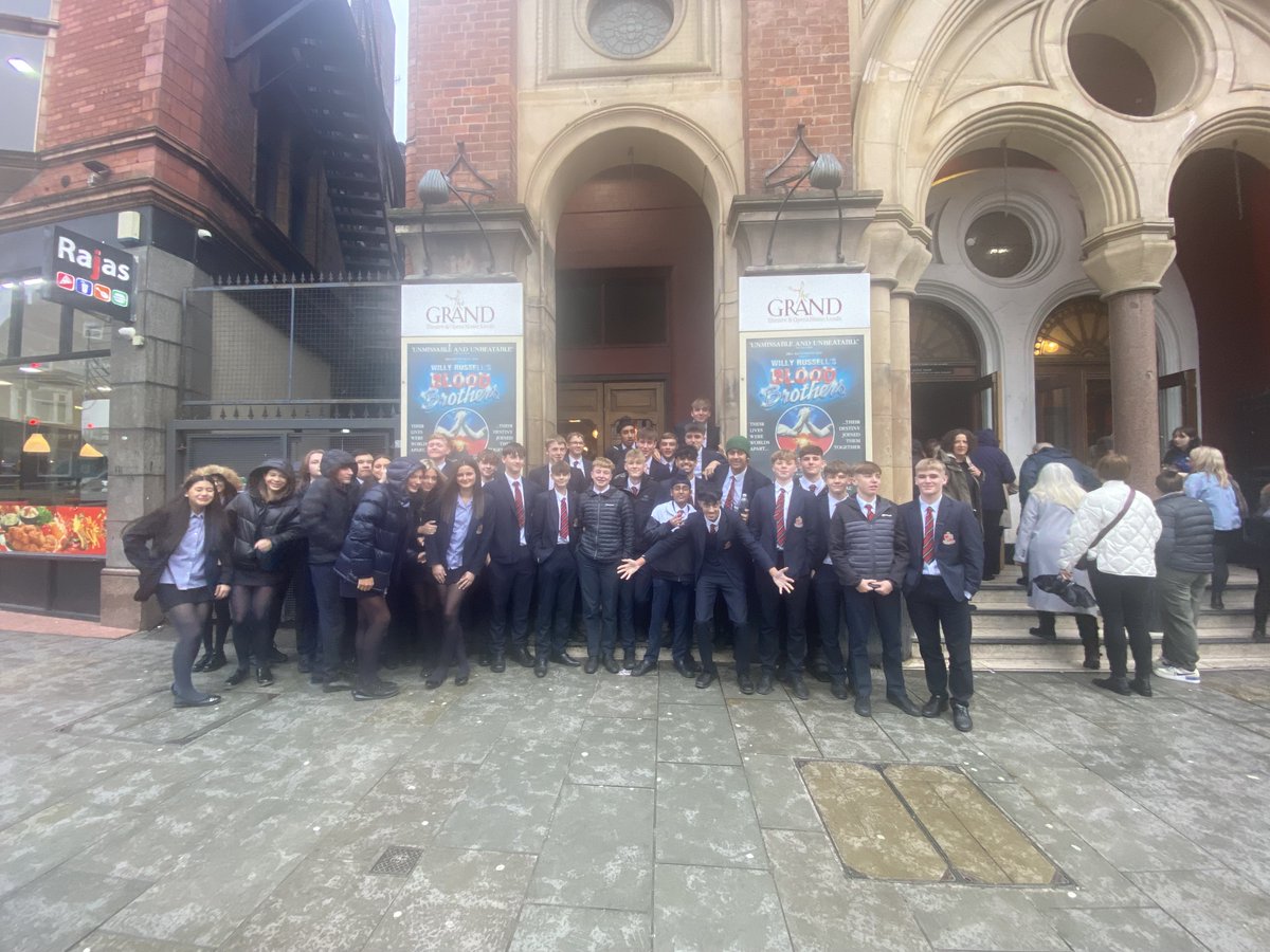 🎭Last week our Y11 pupils had a busy couple of days of theatre trips. On Thursday they traveled to see ‘A Christmas Carol’ at the Birmingham Repertory Theatre and on Friday they saw Blood Brothers at Leeds Grand Theatre.

Both were fantastic and great revision for their mocks.