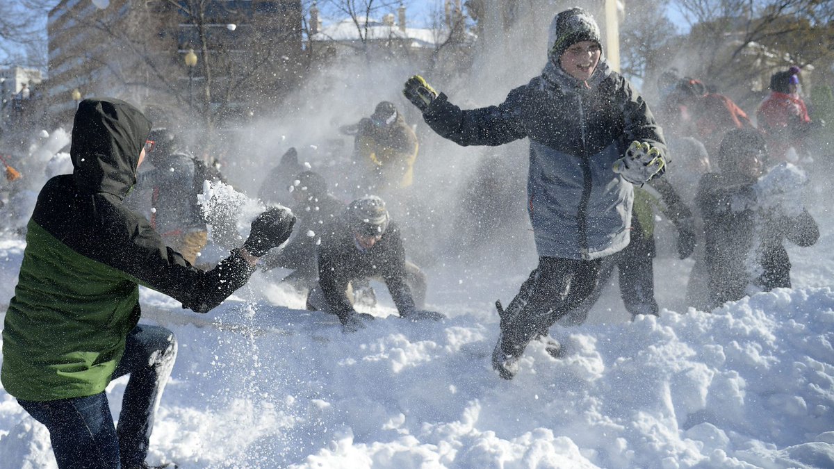 It's time to guess the clue to our next episode, which drops Christmas Day!
When we did 'Ethan Frome', our clue was: it has a famous scene featuring a classic winter recreational activity (in that case, tragic sledding).
The same can be said of our next text. What are we reading?