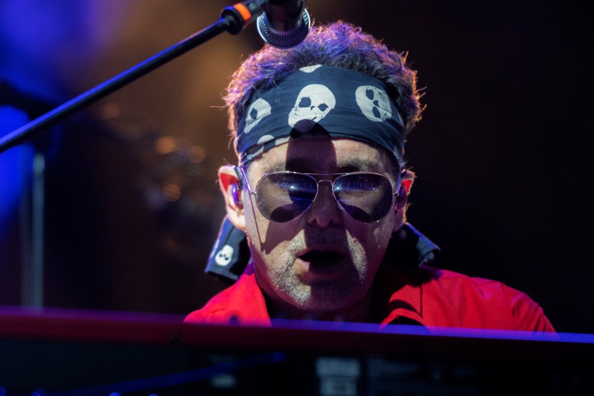 BHInfoMedia's tweet photo. ◽El juego del Calamaro
@garciaruben76 nos trae un recorrido y análisis del show que nos brindó anoche uno de los referentes musicales vivos más importantes que tenemos ¡No te lo pierdas!
https://t.co/yKRMGAarXv
#AndresCalamaro #ElSalmon #BahiaBlanca #DowCenter #BHInfo https://t.co/6oNjQMacSc