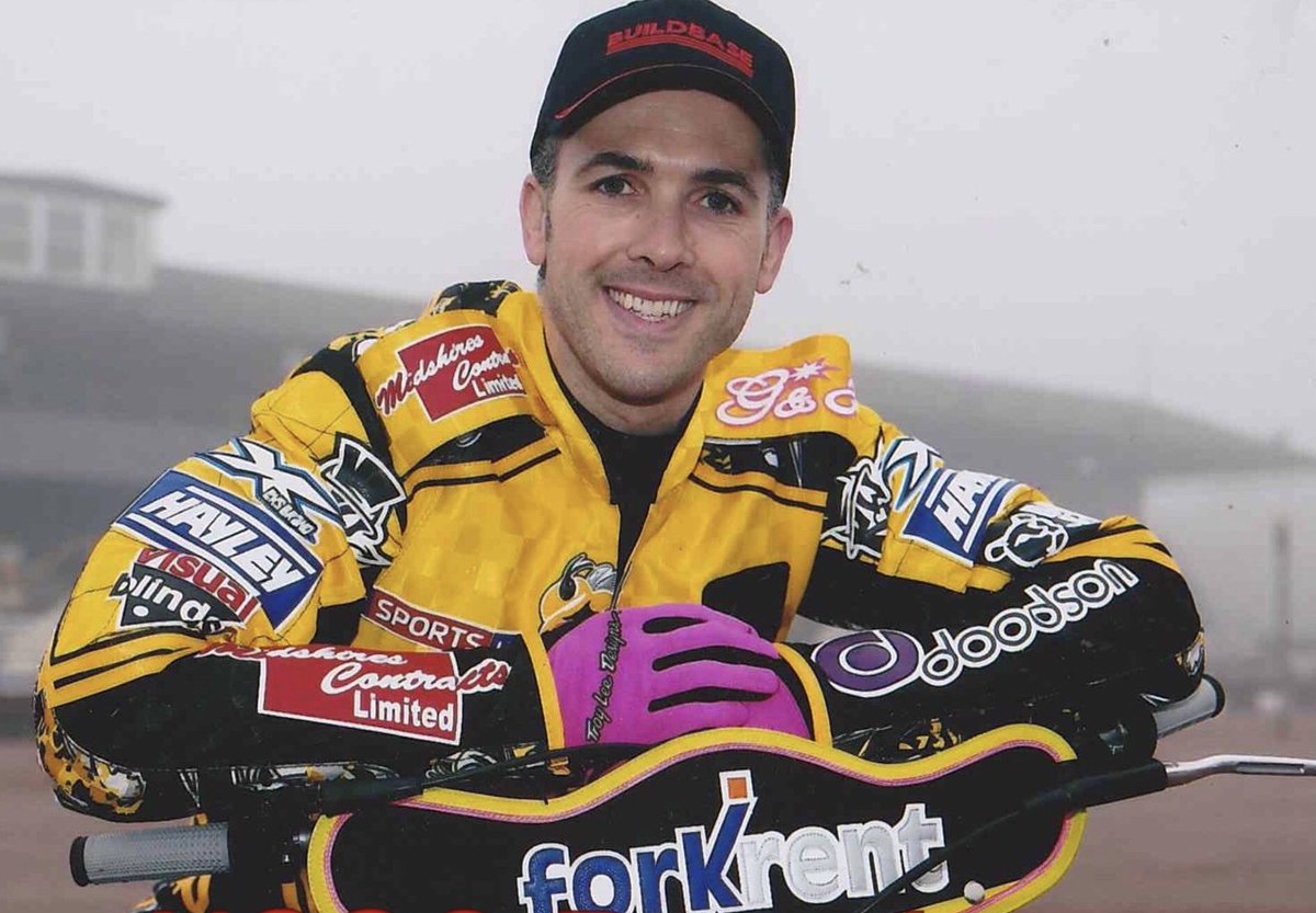 A reminder that Scott Nicholls will be our guest tomorrow night (10th December) at the NSSC.

A chance to meet Scott in an informal atmosphere and if you haven’t got it yet, another chance to buy his book and get it signed.

Everyone welcome.

Details 👇

nuneatonspeedwaysupportersclub.co.uk