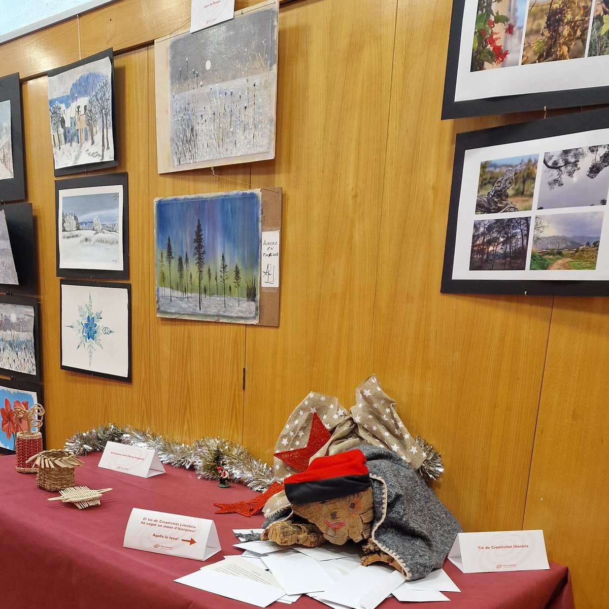 ajalella's tweet photo. 🎄 Ja heu visitat la Mostra de Nadal de @canlleonart? #Alella #maresme 

📍 Teniu temps fins al 13 de desembre. No us perdeu les creacions fetes als cursos del Centre Cultural!

���� Gràcies a totes les persones que hi han participat. https://t.co/CFMdzazflp