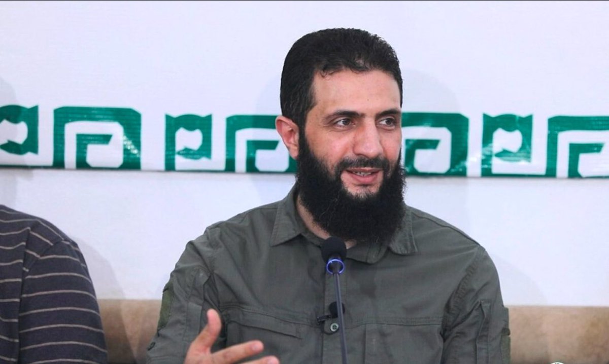 وقفة مع الجولاني!
سأرسل عدة رسائل :
1- إلى القائد أحمد الشرع .
2- قادة الفصائل.
3- طي الخلافات .
4- علماء الأمة.
5- دول الخليج والمنطقة.

أولاً : يعلم الله أنني لا أرحو من الرجل أي منفعة فالحمدلله أنا في عز وغنى .

ثانياً : كلامي عنه كلام المستقل الخبير به فأنا جالسته عشرات