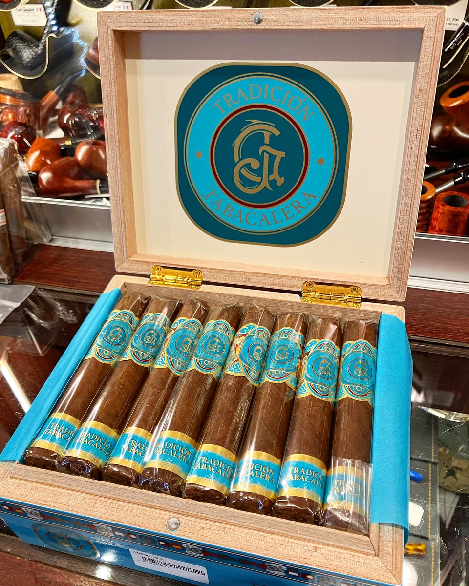 JOSÉ GENER ROBUST 入荷しました 🇳🇮
バインダーとフィラーは100%キューバ産、
ラッパーにエクアドルハバノ2000を使用しています！